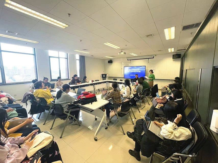 德语国家讲堂系列讲座 “德语文学中的乾隆形象与十八世纪中西方文化交流”